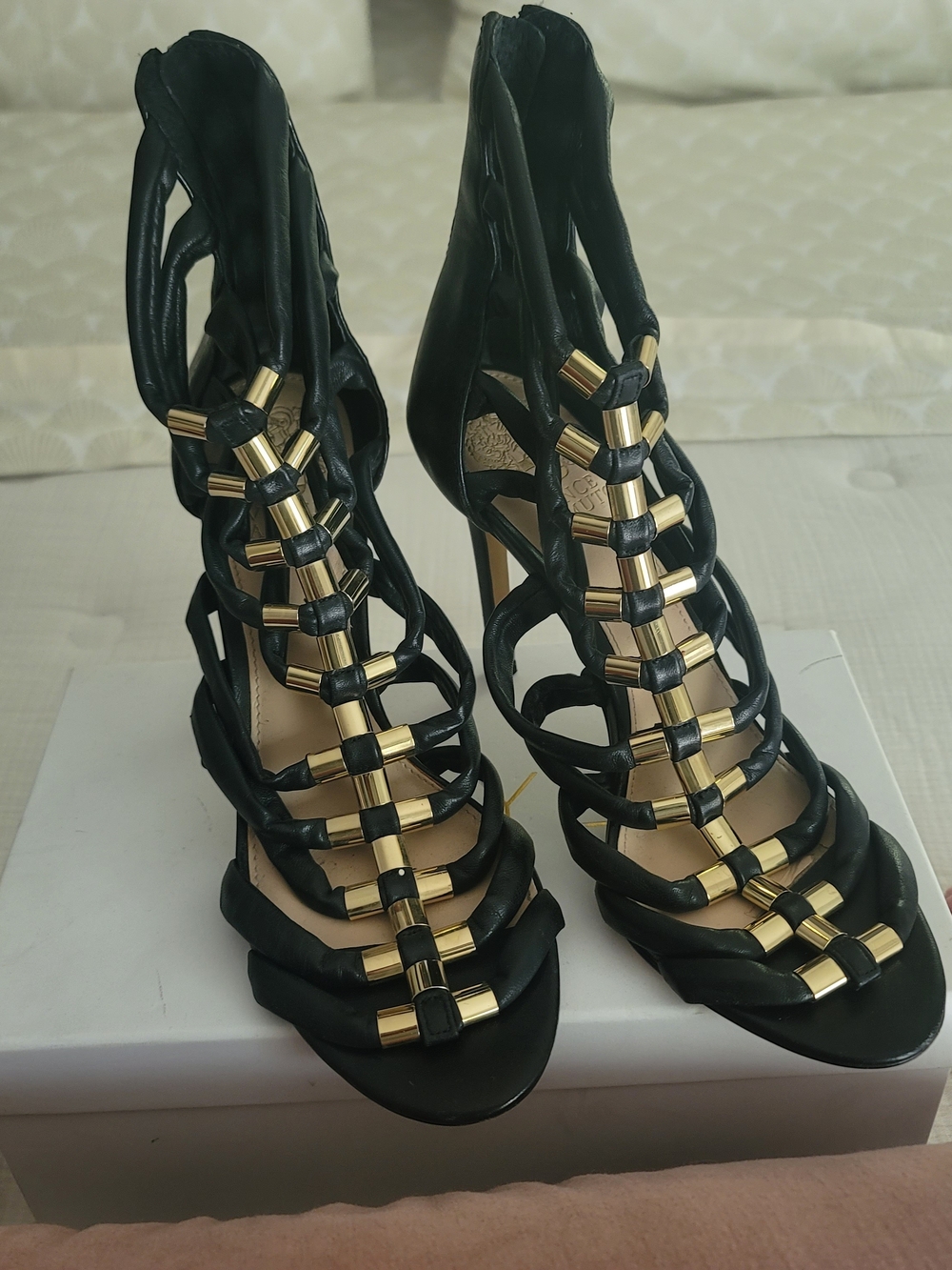 Vince Camuto Troy Caged Black Napa Gladiator, Size 8.5